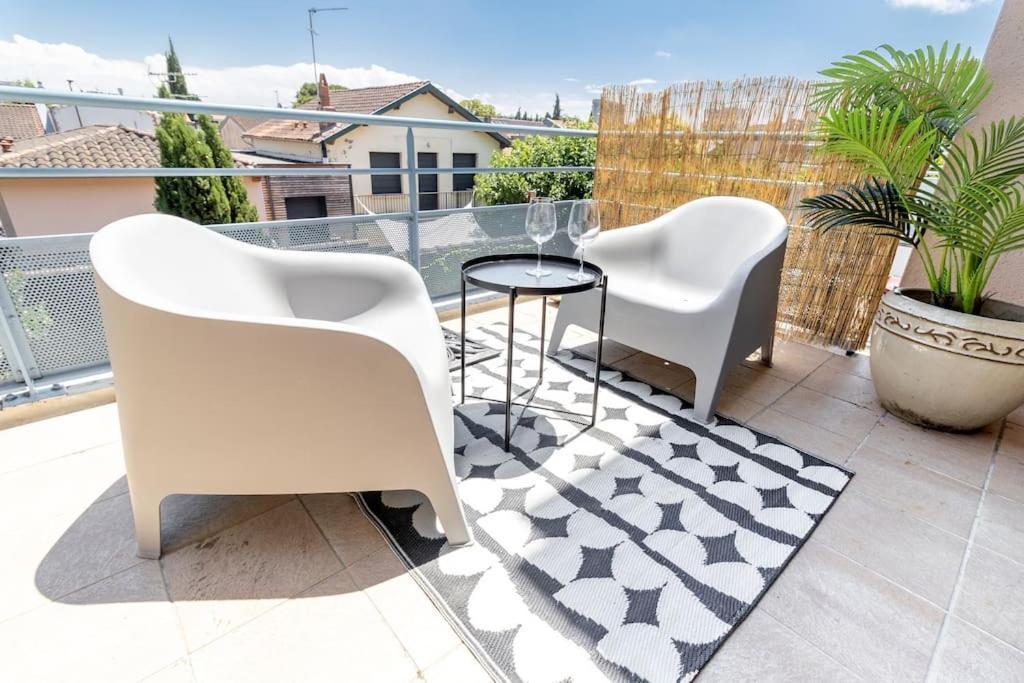 Beautiful Apartment With Terrace + Private Parking Toulouse Exterior photo